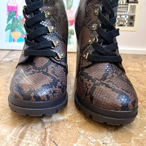 Just Fab • brown & black snakeskin print lace up 4” heel ankle boots - Picture 8 of 15